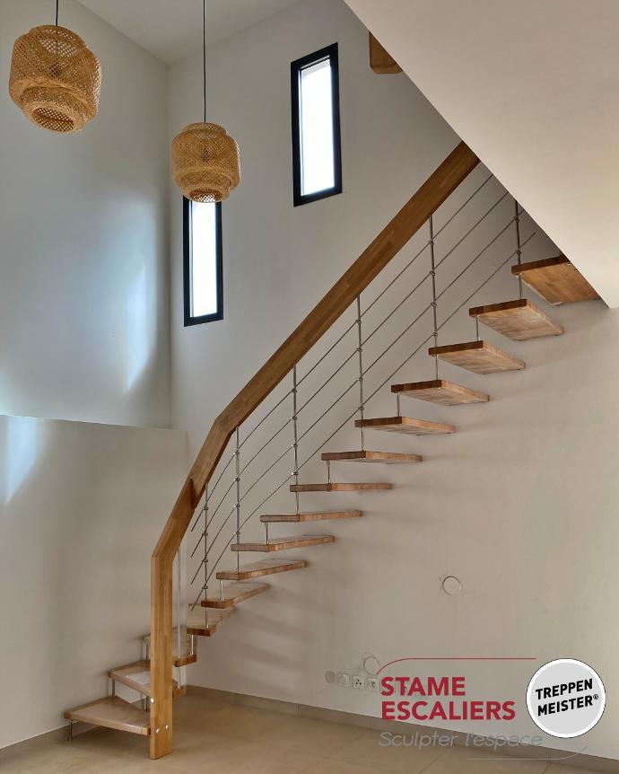 escalier HABITAT un quart tournant entretoises inox