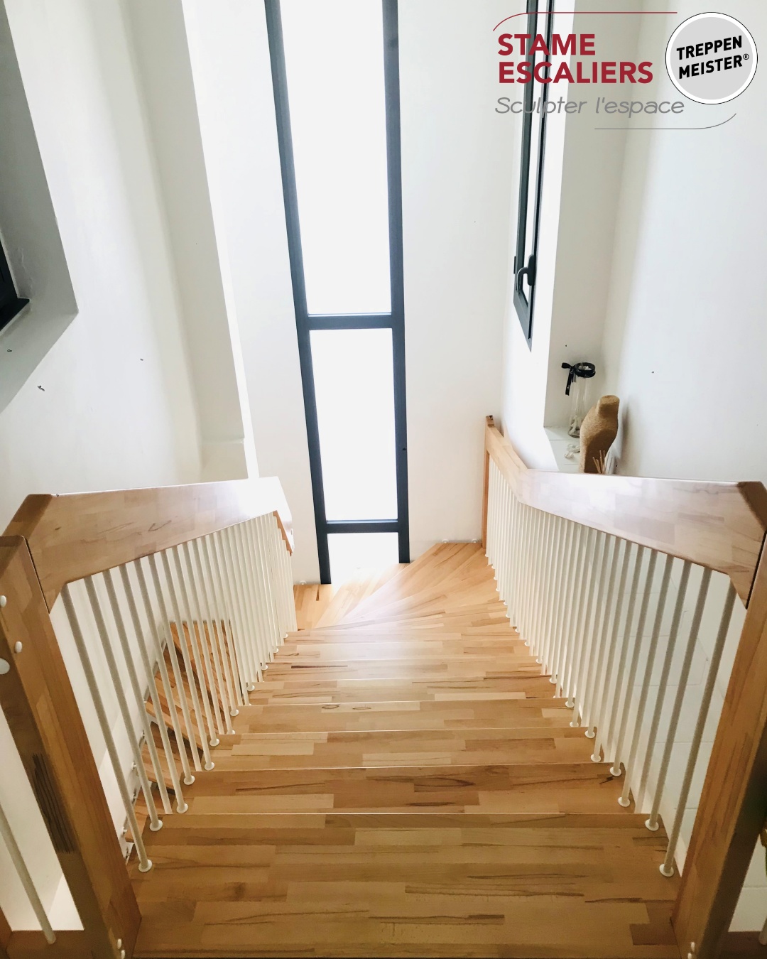 escalier suspendu en bois sur-mesure OPTIMA