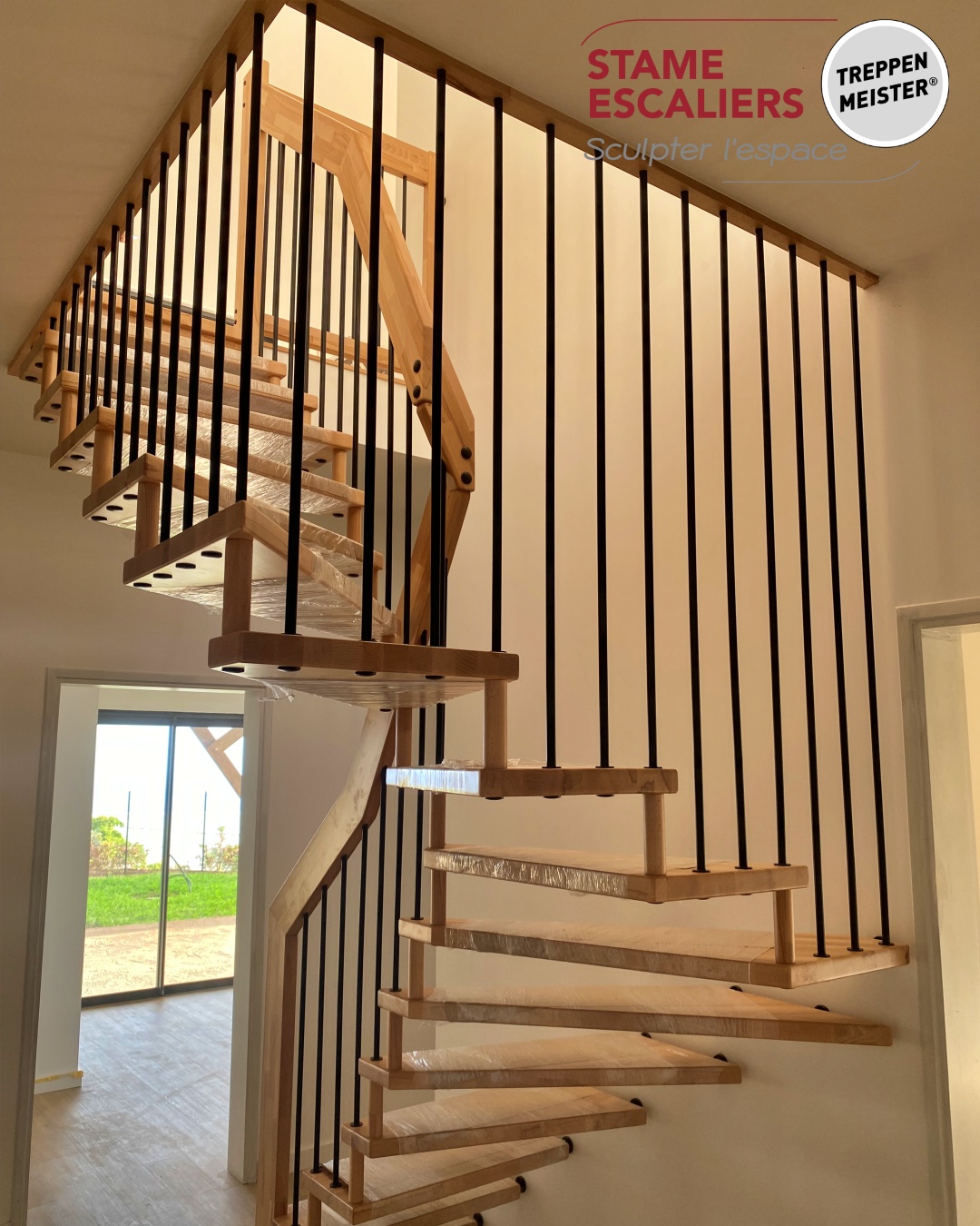 escalier suspendu en bois sur-mesure OPTIMA