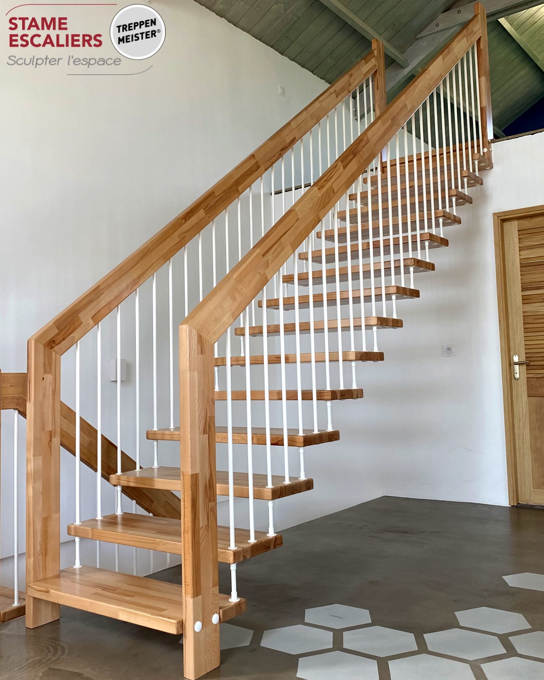 escalier suspendu en bois sur-mesure OPTIMA