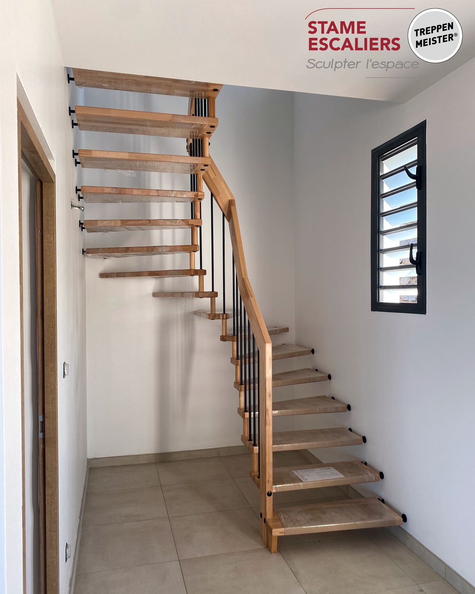 escalier suspendu en bois sur-mesure OPTIMA