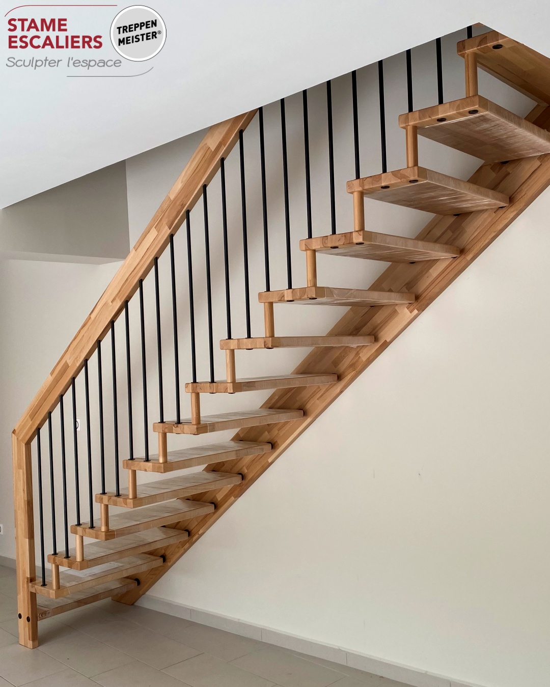 escalier suspendu en bois sur-mesure OPTIMA