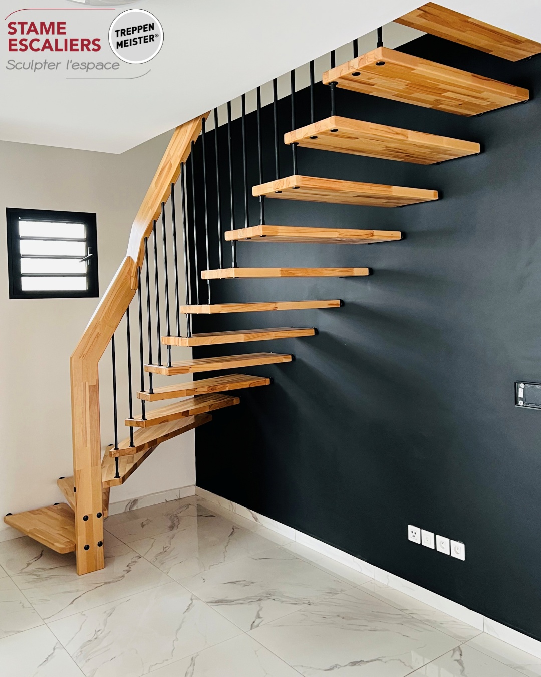 escalier suspendu en bois sur-mesure OPTIMA