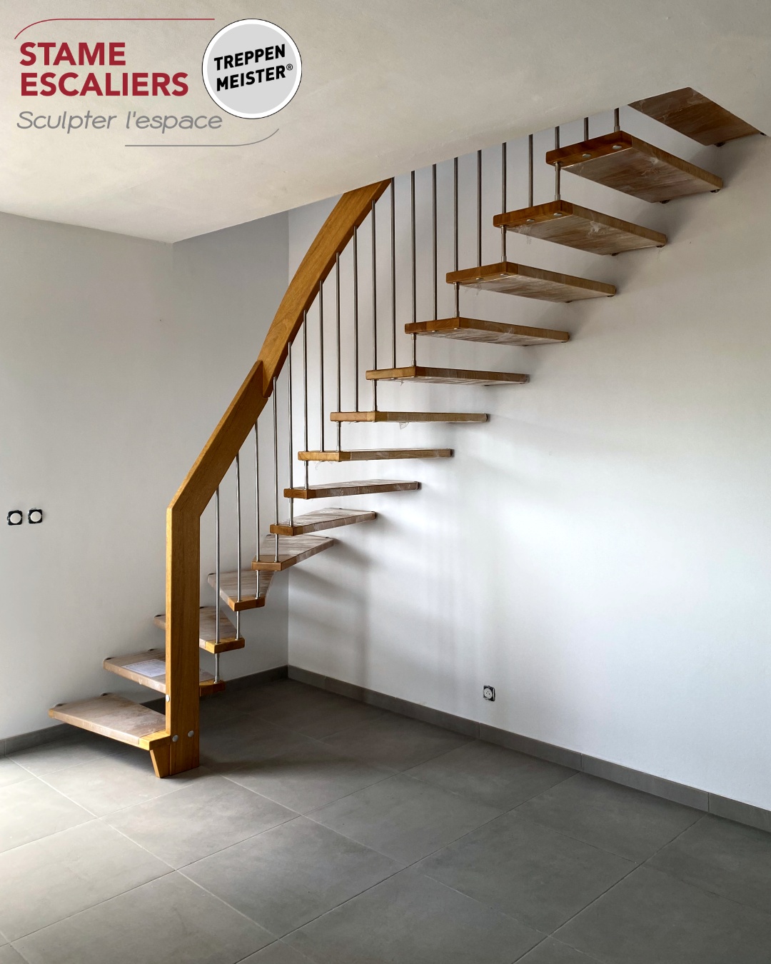 escalier suspendu en bois sur-mesure VIVA