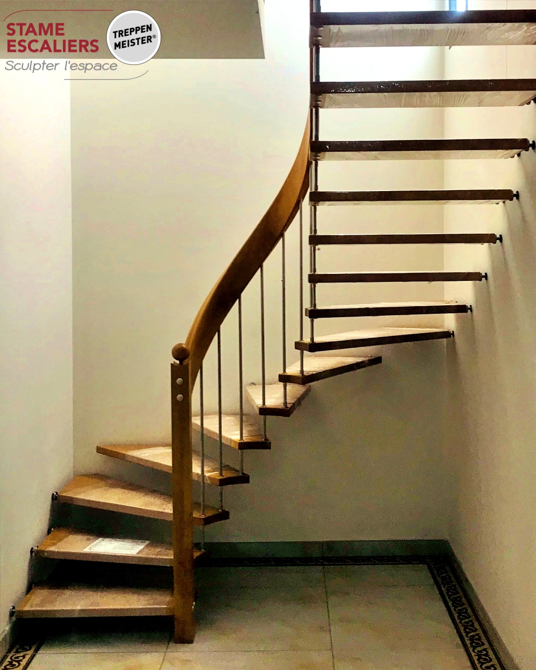 escalier suspendu en bois sur-mesure VIVA
