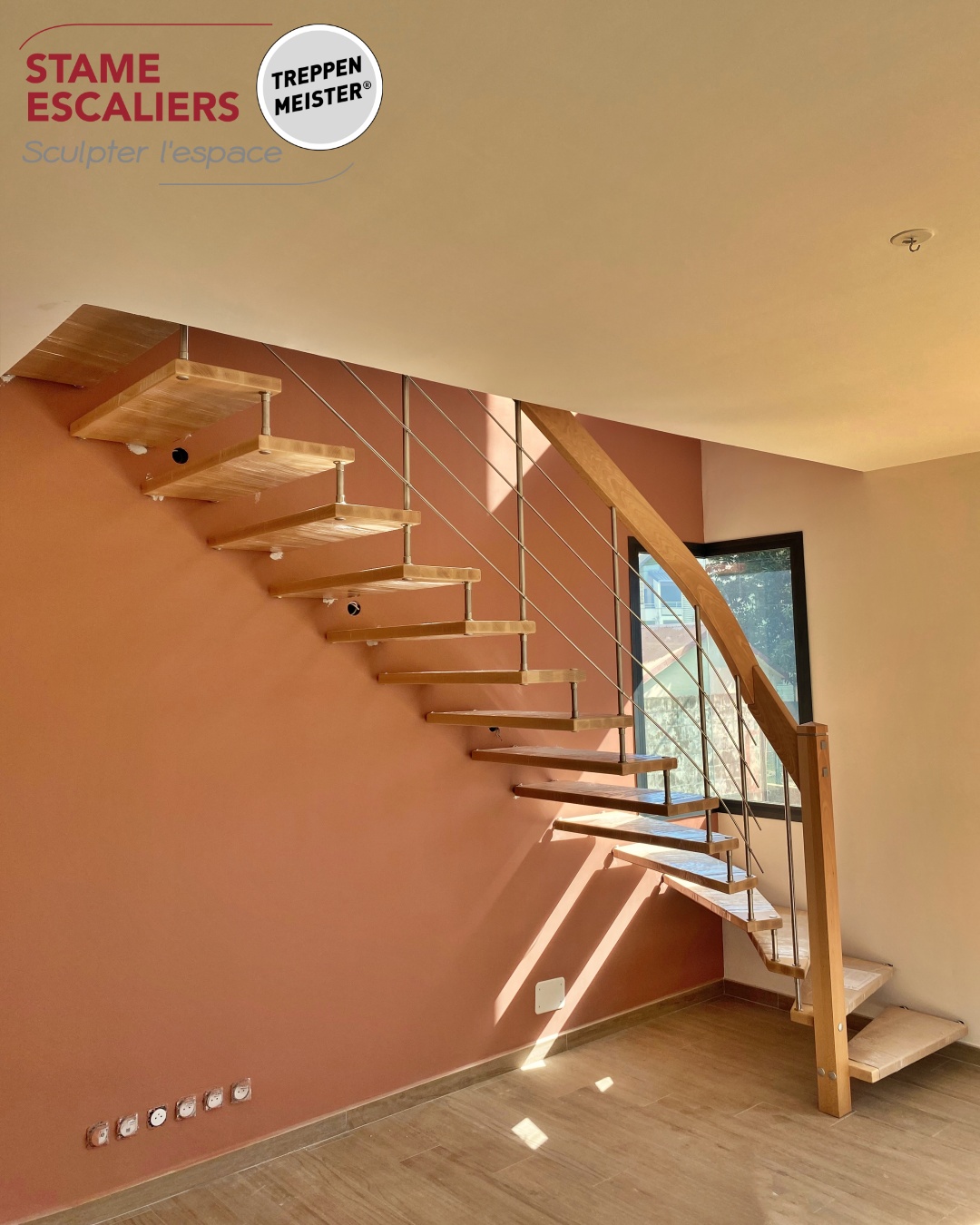 escalier suspendu en bois sur-mesure NOVA