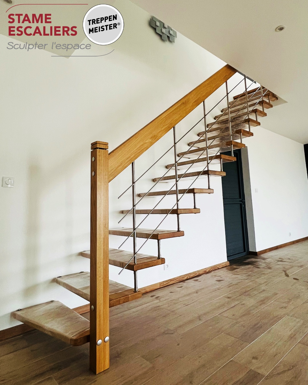 escalier suspendu en bois sur-mesure NOVA