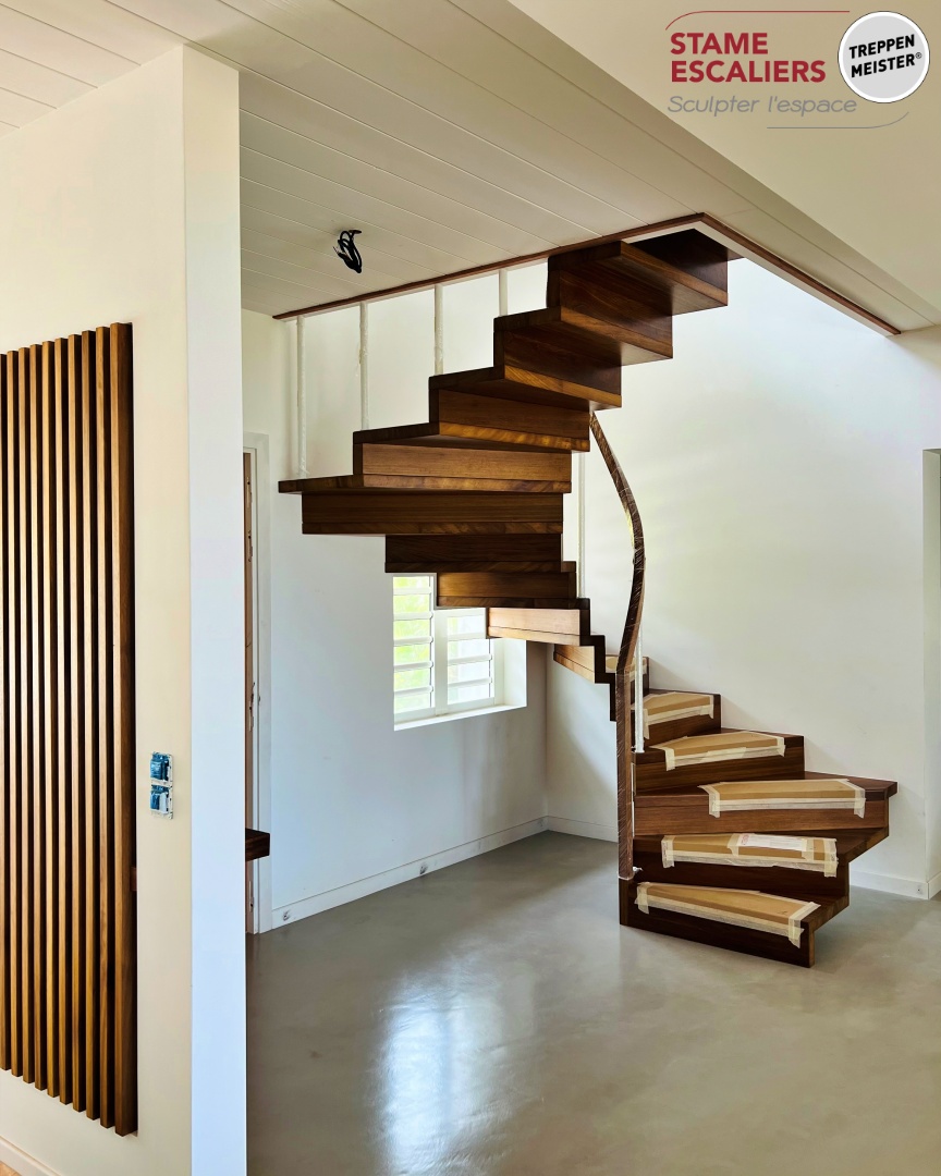 escalier en bois sur-mesure LINEA
