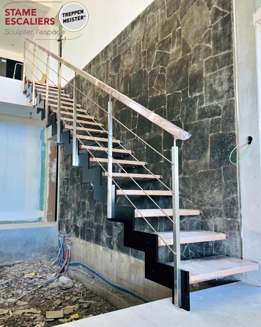 escalier à limon composite bois sur-mesure FERRO